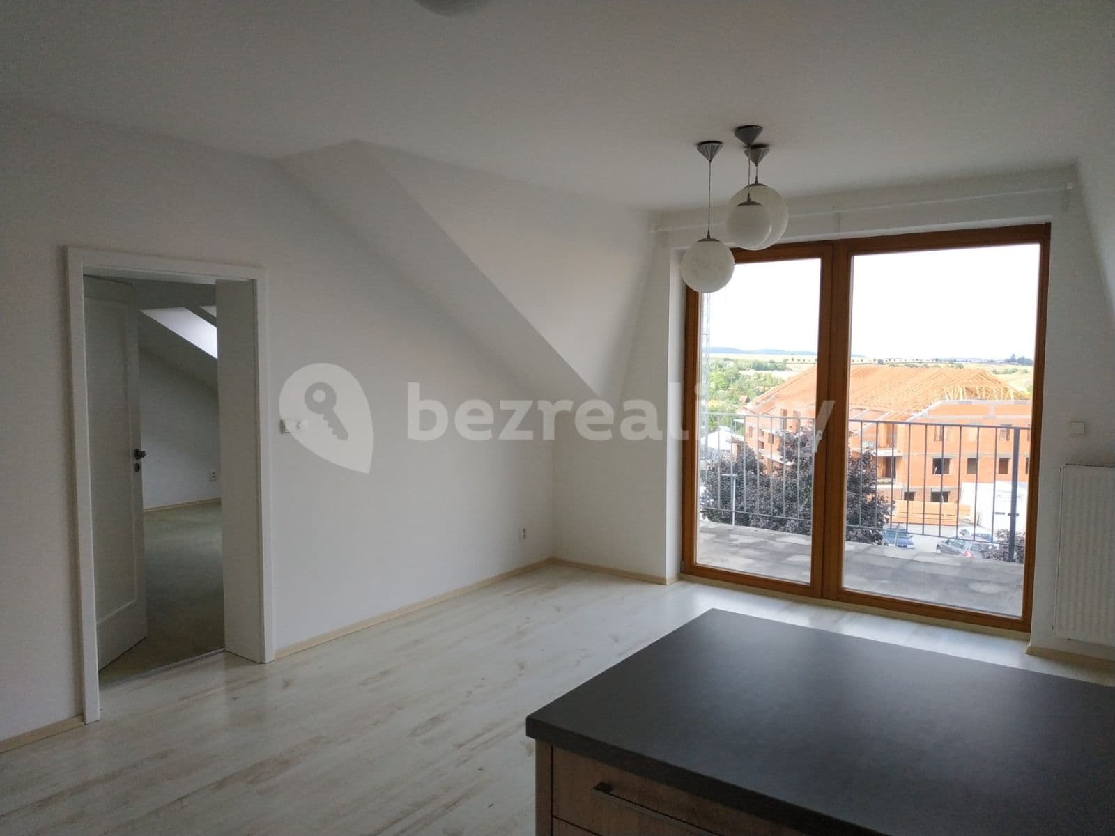 2 bedroom with open-plan kitchen flat to rent, 80 m², Holubice, Jihomoravský Region 2 bedroom with open-plan kitchen flat to rent, 80 m², Holubice, Jihomoravský Region