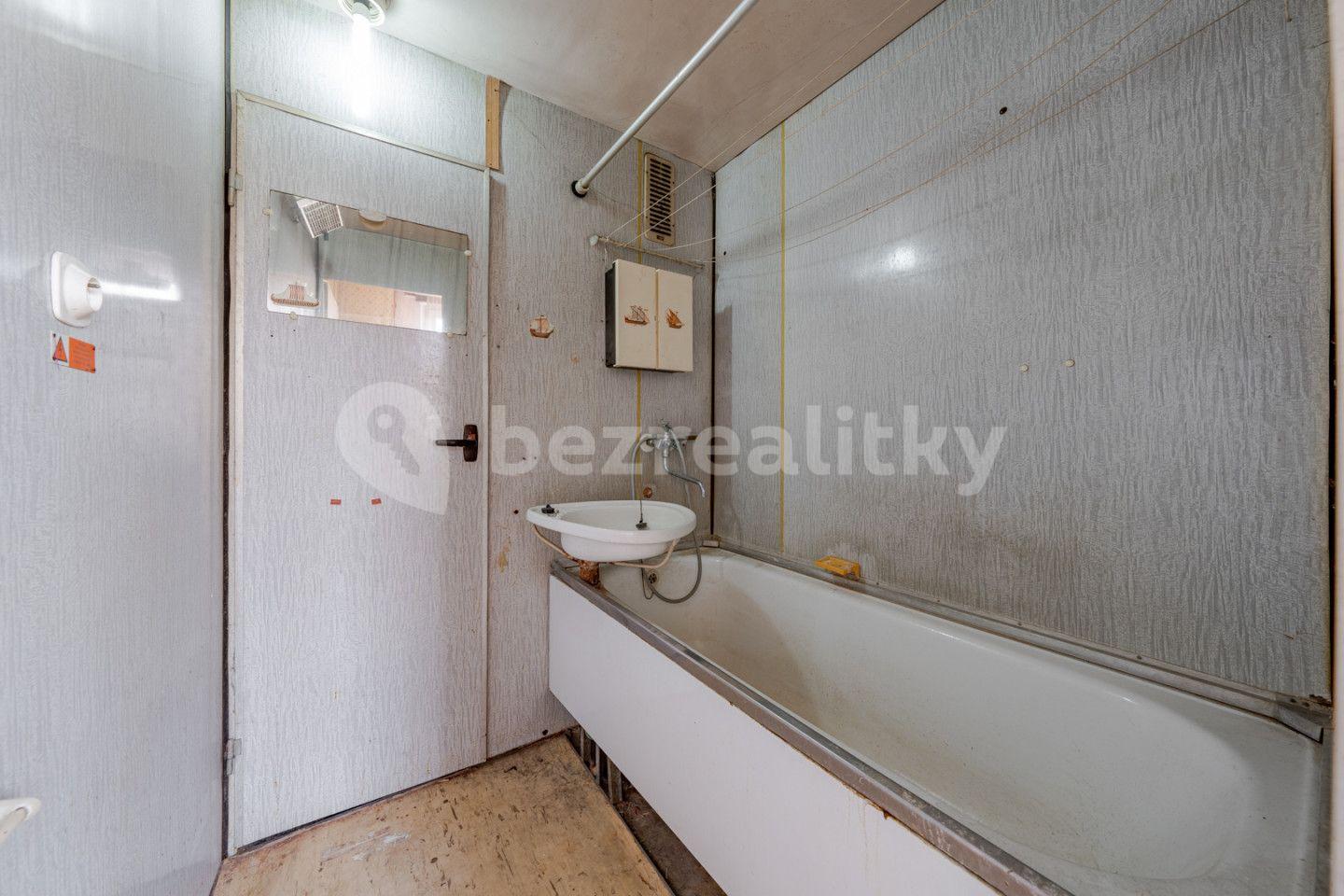 3 bedroom flat for sale, 66 m², Husova, Valašské Meziříčí, Zlínský Region