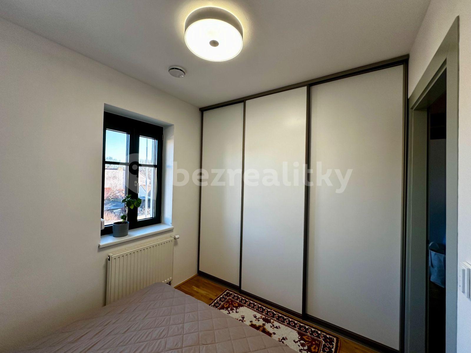 2 bedroom with open-plan kitchen flat for sale, 93 m², Karlštejnská, Prague, Prague