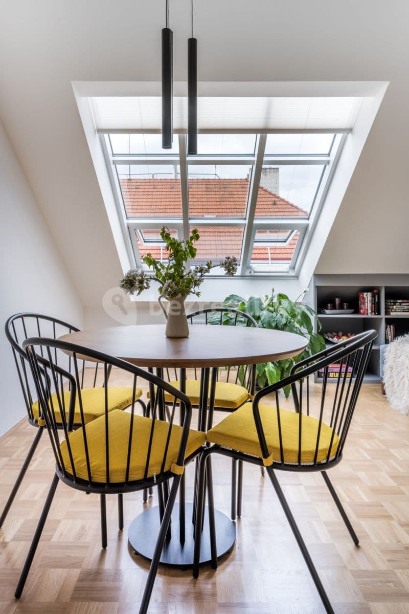 1 bedroom with open-plan kitchen flat to rent, 67 m², Na Spojce, Prague, Prague 1 bedroom with open-plan kitchen flat to rent, 67 m², Na Spojce, Prague, Prague