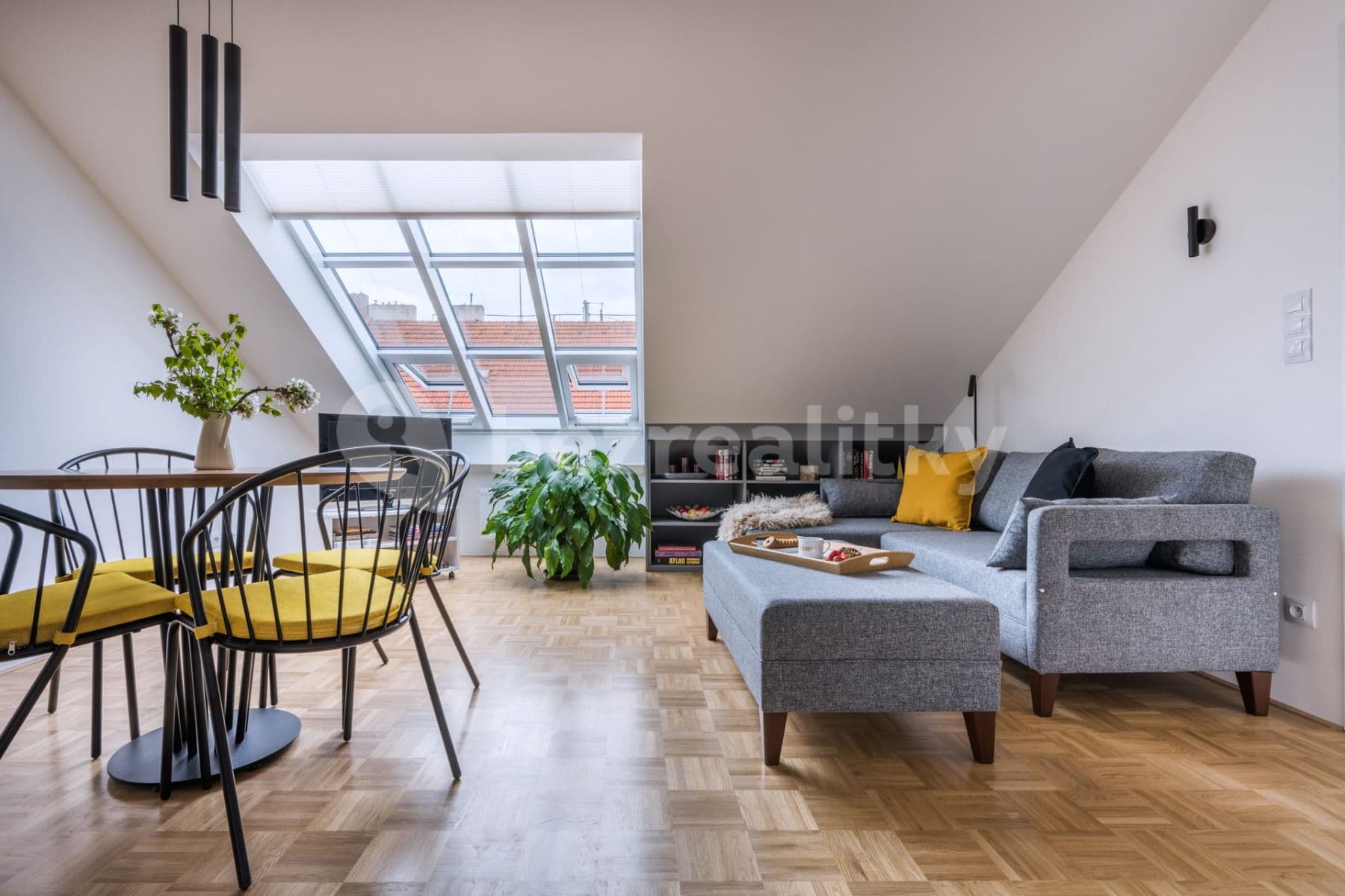 1 bedroom with open-plan kitchen flat to rent, 67 m², Na Spojce, Prague, Prague 1 bedroom with open-plan kitchen flat to rent, 67 m², Na Spojce, Prague, Prague