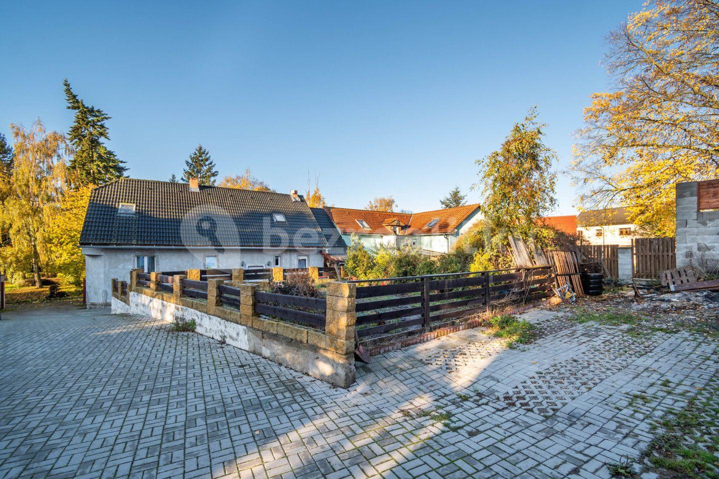 house for sale, 180 m², Malá Strana, Drahelčice, Středočeský Region