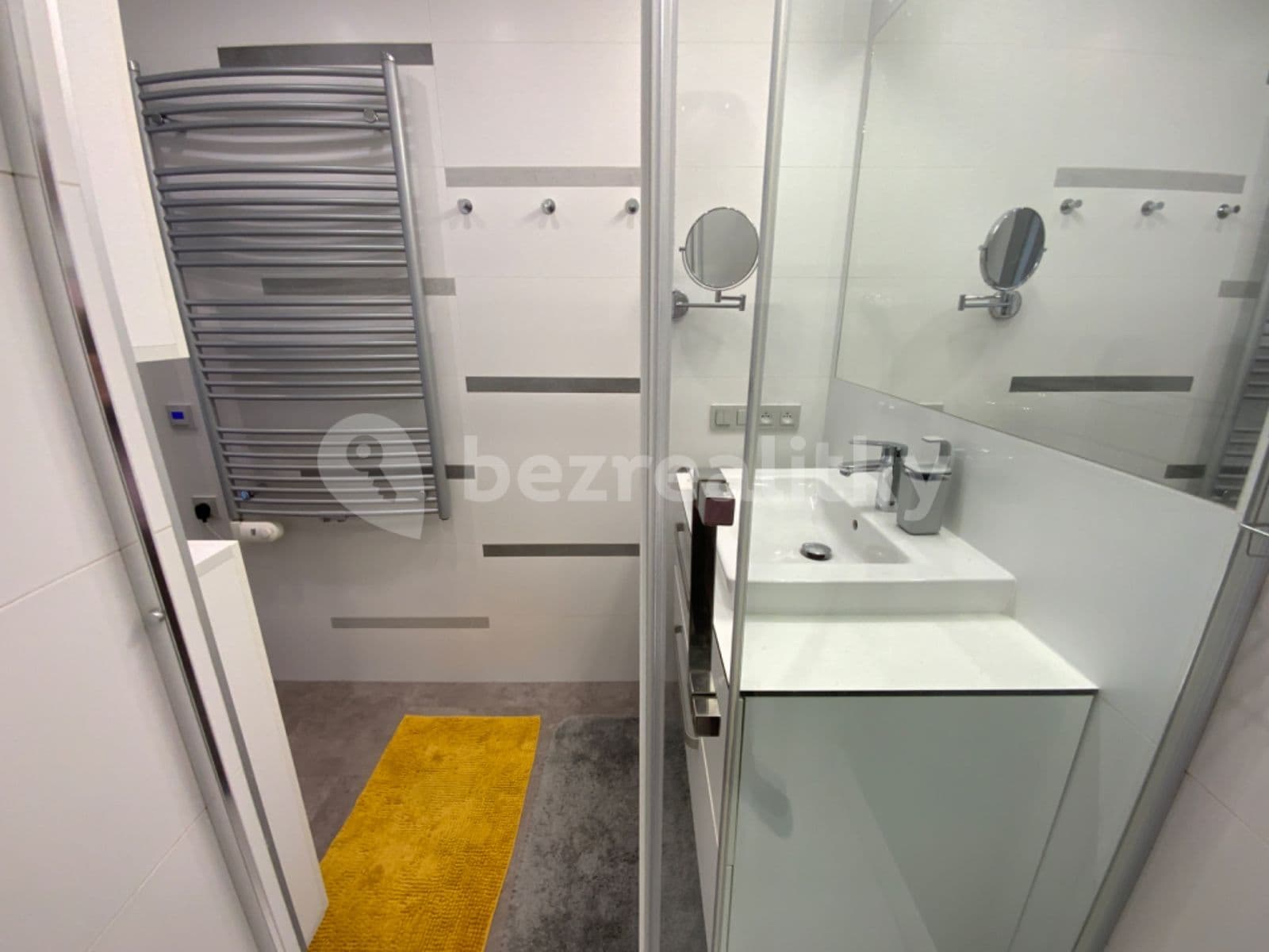 3 bedroom flat to rent, 83 m², Zárubova, Prague, Prague 3 bedroom flat to rent, 83 m², Zárubova, Prague, Prague