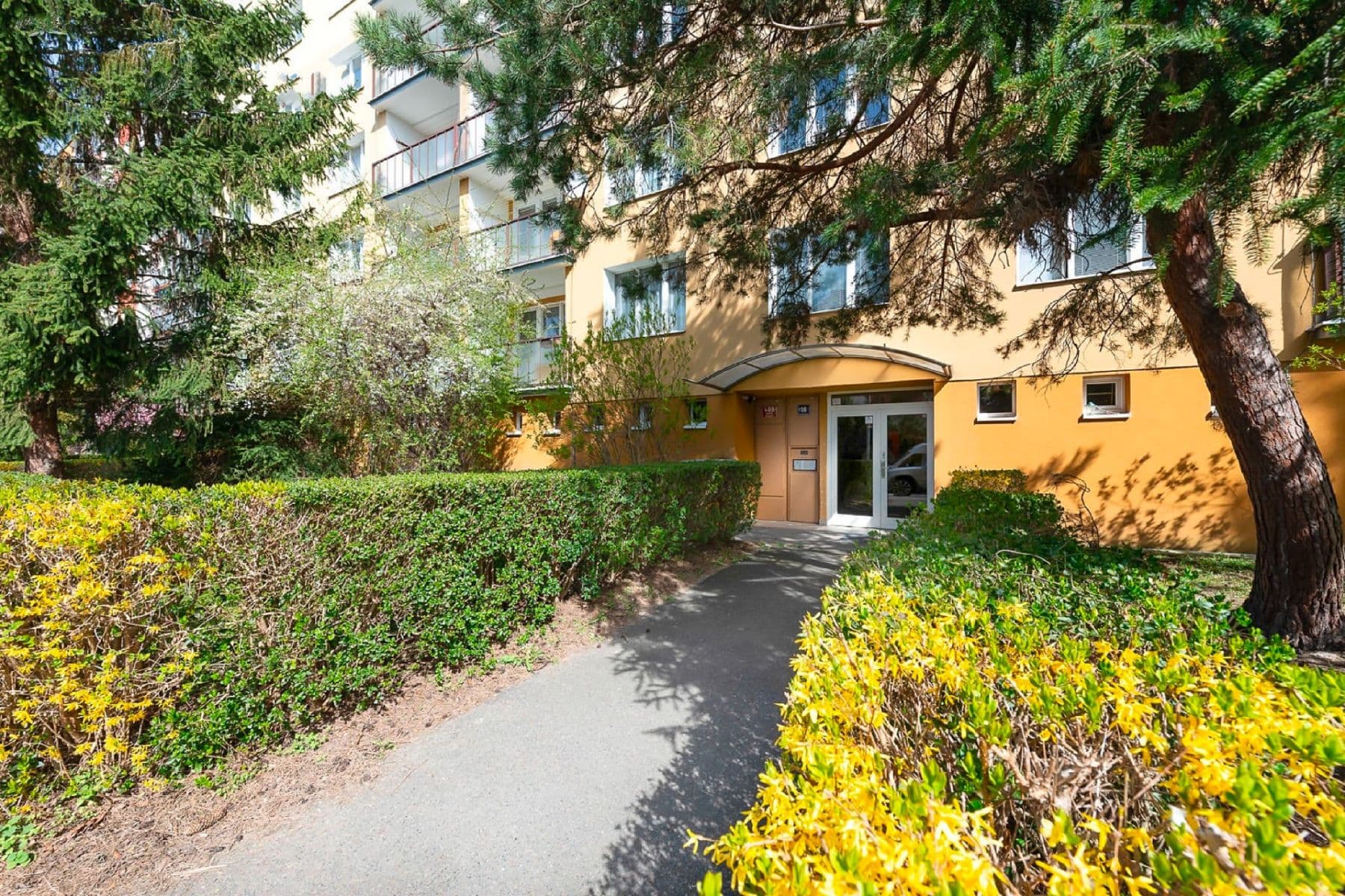 3 bedroom flat to rent, 83 m², Zárubova, Prague, Prague 3 bedroom flat to rent, 83 m², Zárubova, Prague, Prague