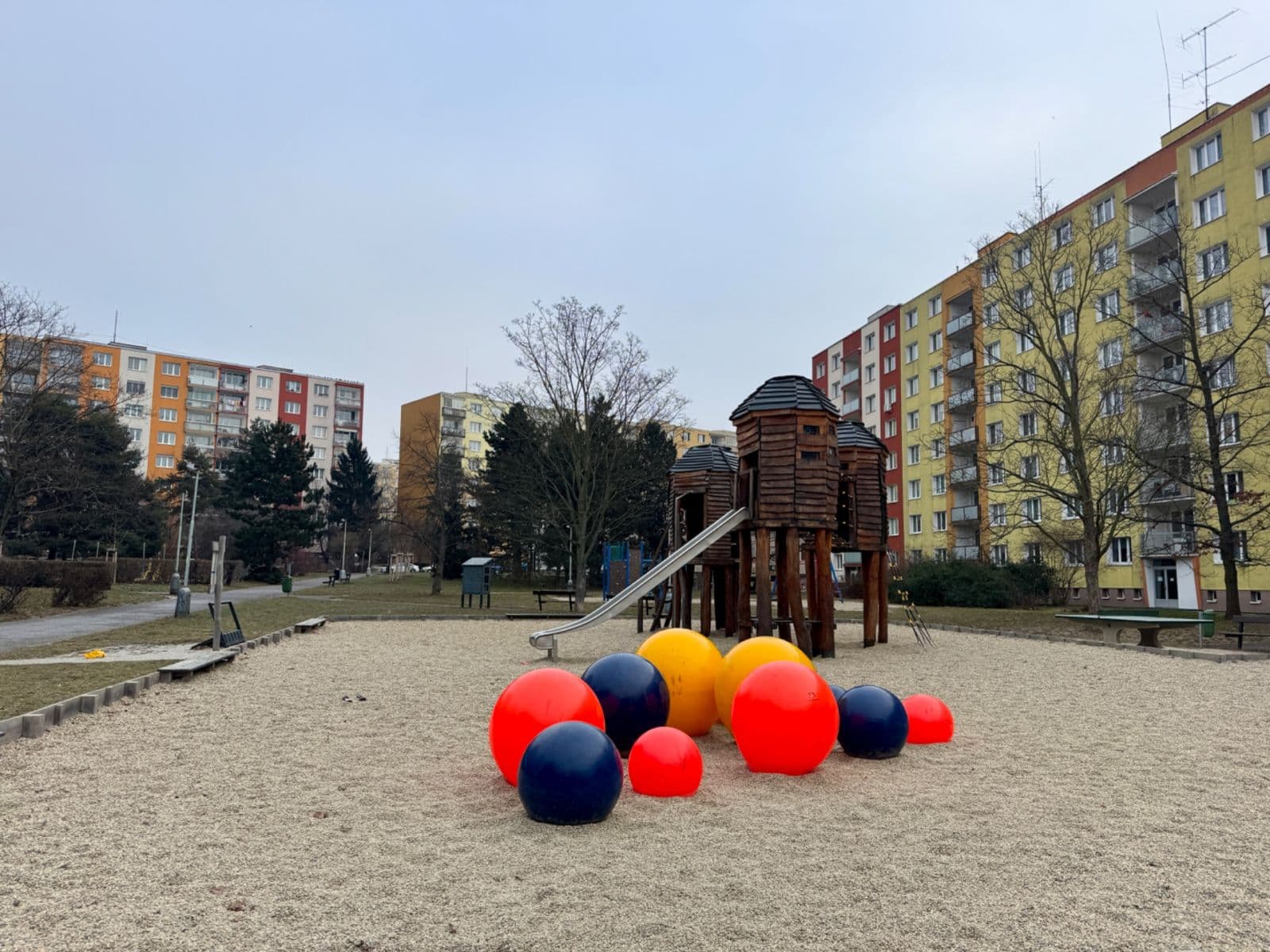 3 bedroom flat to rent, 83 m², Zárubova, Prague, Prague 3 bedroom flat to rent, 83 m², Zárubova, Prague, Prague