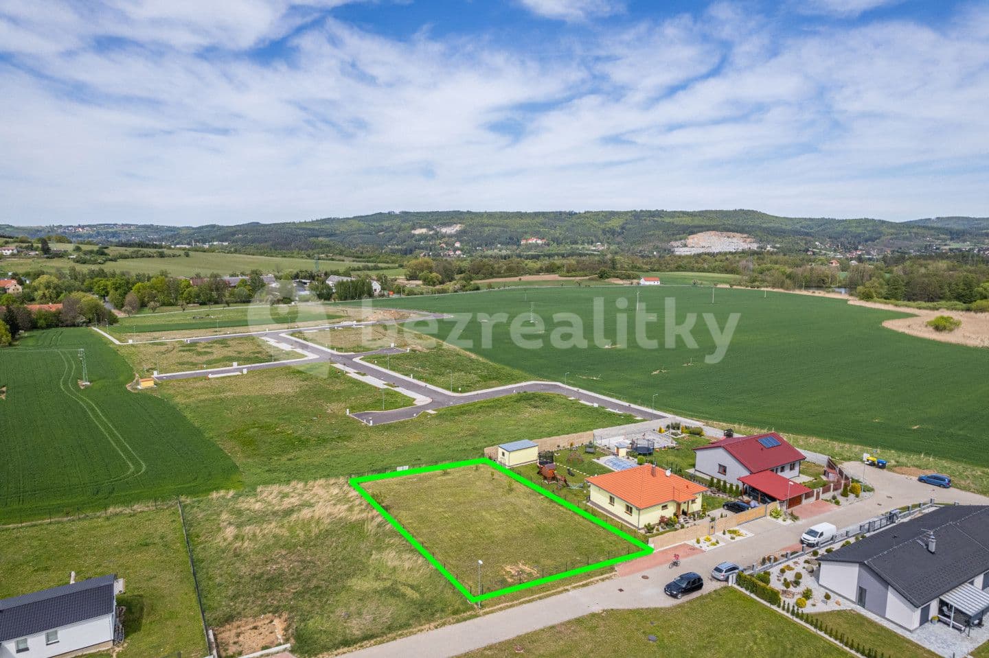 plot for sale, 982 m², Lešany, Středočeský Region
