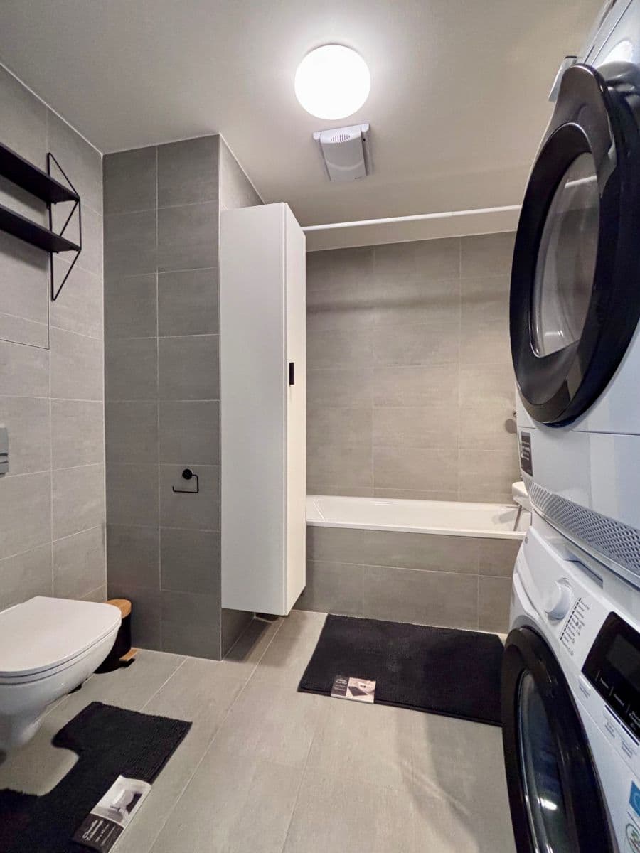Studio flat to rent, 40 m², Olgy Havlové, Prague, Prague Studio flat to rent, 40 m², Olgy Havlové, Prague, Prague