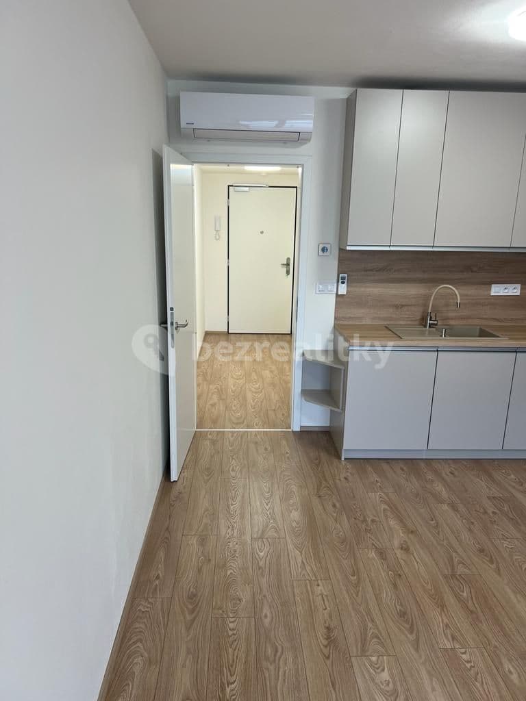 Studio flat to rent, 32 m², Bratislavská, Brno, Jihomoravský Region Studio flat to rent, 32 m², Bratislavská, Brno, Jihomoravský Region