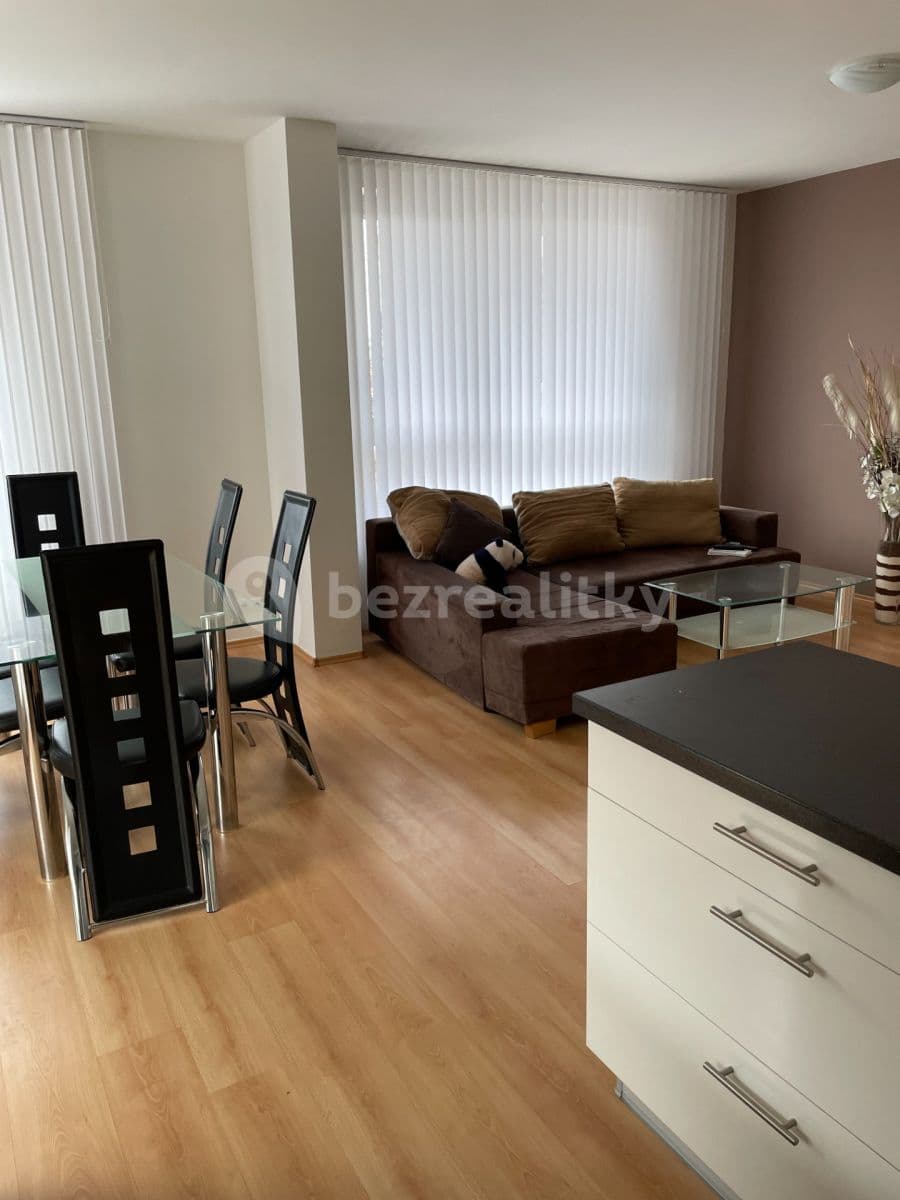 2 bedroom with open-plan kitchen flat to rent, 80 m², Kabešova, Prague, Prague 2 bedroom with open-plan kitchen flat to rent, 80 m², Kabešova, Prague, Prague