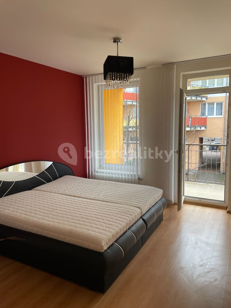 2 bedroom with open-plan kitchen flat to rent, 80 m², Kabešova, Prague, Prague 2 bedroom with open-plan kitchen flat to rent, 80 m², Kabešova, Prague, Prague