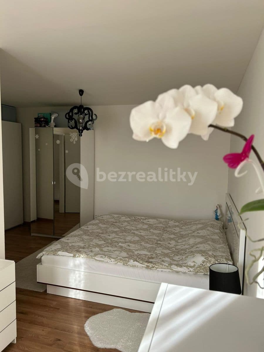 2 bedroom with open-plan kitchen flat to rent, 78 m², Jiřice, Středočeský Region 2 bedroom with open-plan kitchen flat to rent, 78 m², Jiřice, Středočeský Region