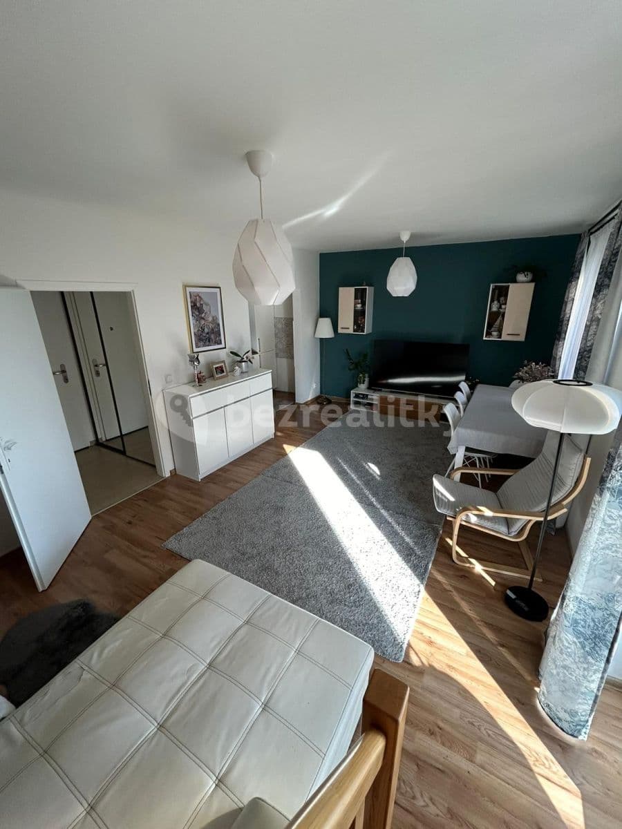 2 bedroom with open-plan kitchen flat to rent, 78 m², Jiřice, Středočeský Region 2 bedroom with open-plan kitchen flat to rent, 78 m², Jiřice, Středočeský Region