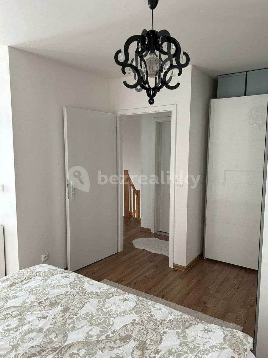 2 bedroom with open-plan kitchen flat to rent, 78 m², Jiřice, Středočeský Region 2 bedroom with open-plan kitchen flat to rent, 78 m², Jiřice, Středočeský Region