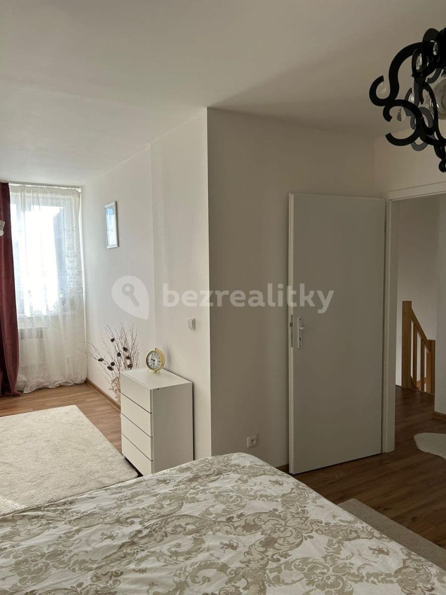 2 bedroom with open-plan kitchen flat to rent, 78 m², Jiřice, Středočeský Region 2 bedroom with open-plan kitchen flat to rent, 78 m², Jiřice, Středočeský Region