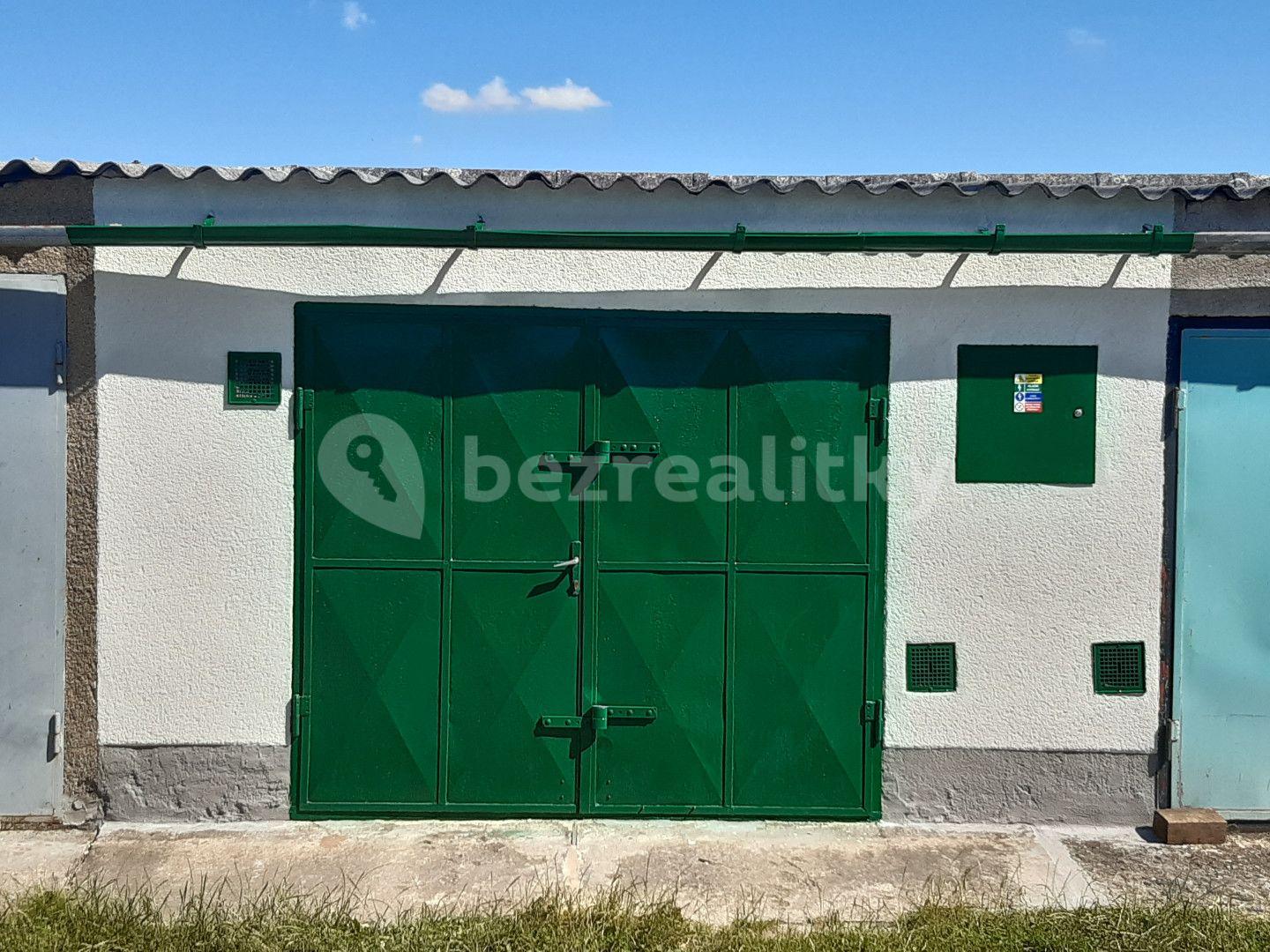 garage for sale, 20 m², Náměšť nad Oslavou, Vysočina Region