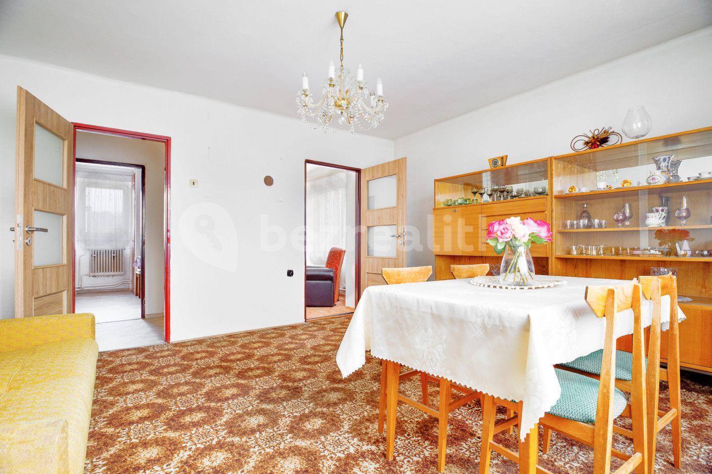 3 bedroom flat for sale, 68 m², Liběšice, Ústecký Region