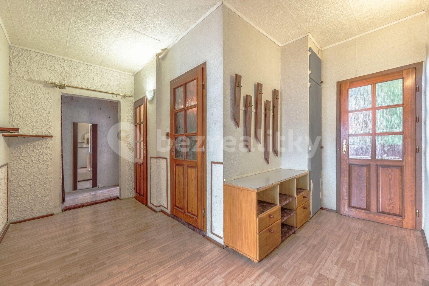 2 bedroom flat for sale, 57 m², Nádražní, Nové Město pod Smrkem, Liberecký Region