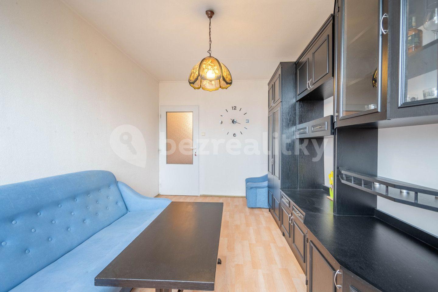 2 bedroom flat for sale, 40 m², Makovského, Prague, Prague