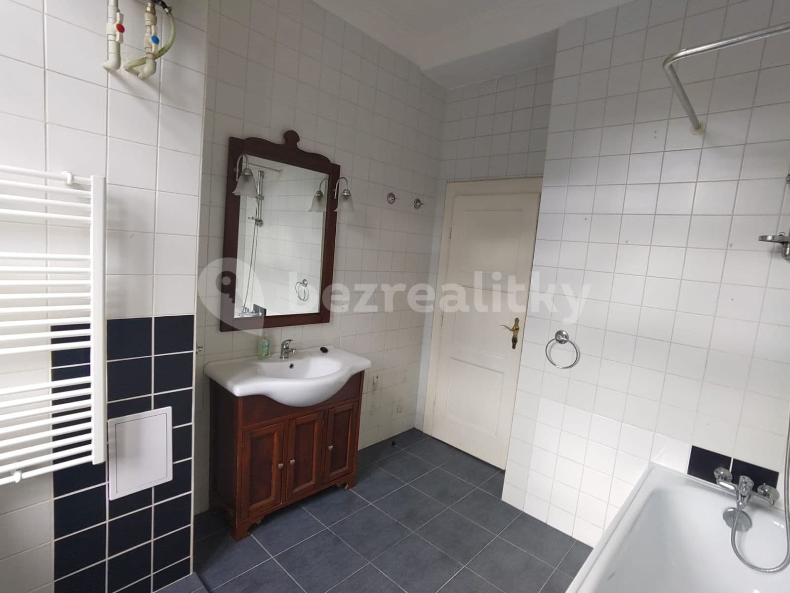 1 bedroom flat to rent, 37 m², Pod Karlovarskou silnicí, Prague, Prague 1 bedroom flat to rent, 37 m², Pod Karlovarskou silnicí, Prague, Prague