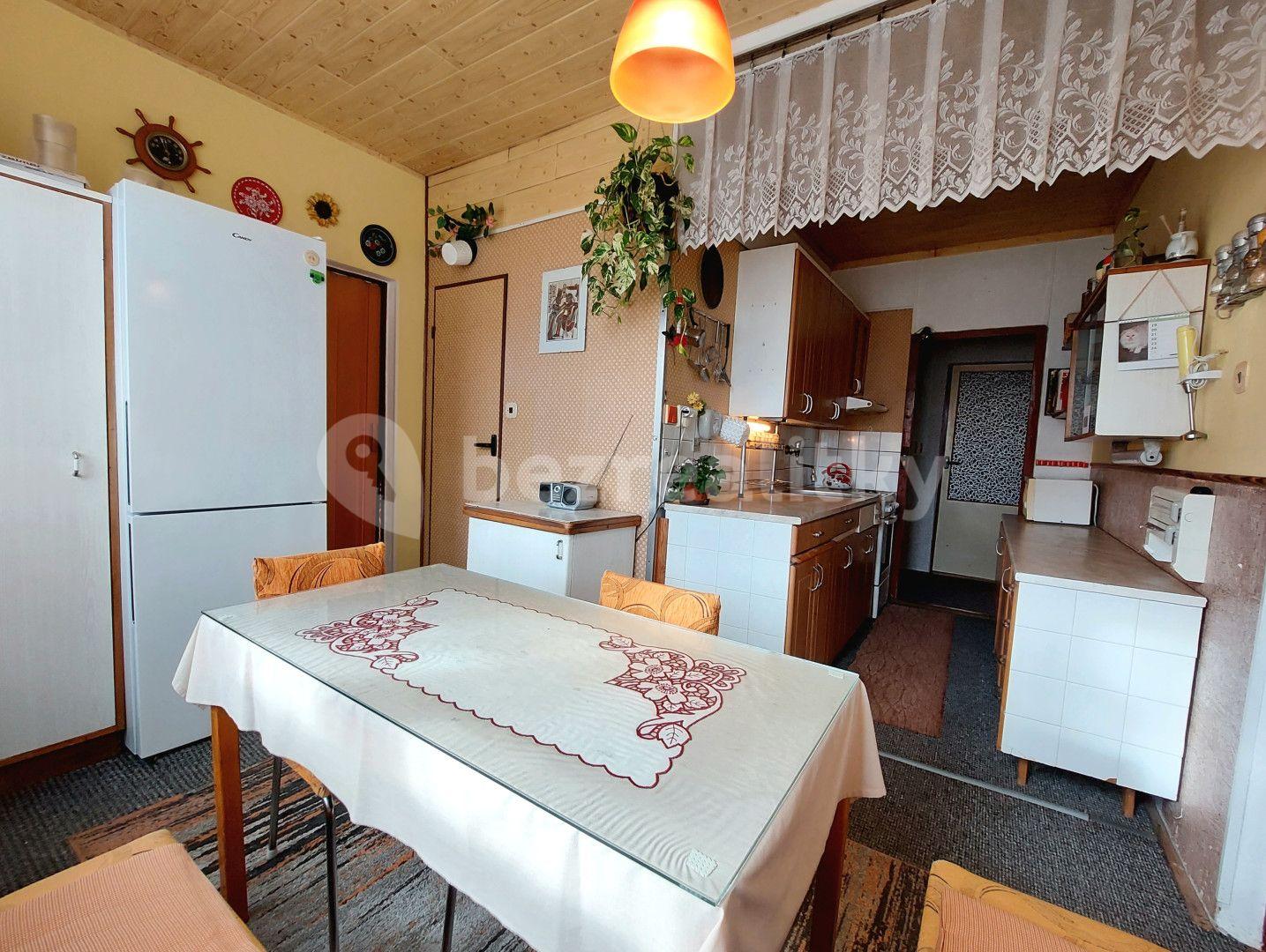 3 bedroom flat for sale, 72 m², Husova, Kadaň, Ústecký Region