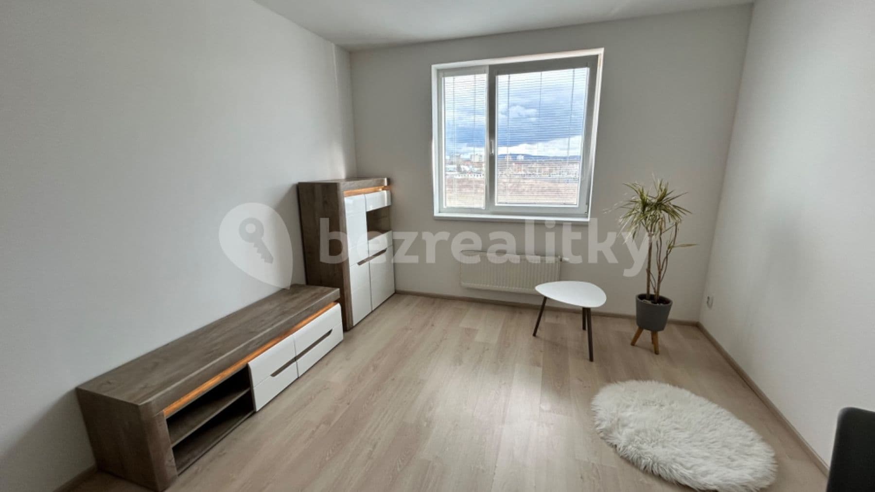 1 bedroom with open-plan kitchen flat to rent, 47 m², Magisterská, Plzeň, Plzeňský Region 1 bedroom with open-plan kitchen flat to rent, 47 m², Magisterská, Plzeň, Plzeňský Region