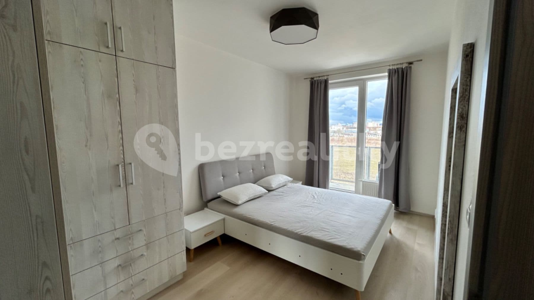 1 bedroom with open-plan kitchen flat to rent, 47 m², Magisterská, Plzeň, Plzeňský Region 1 bedroom with open-plan kitchen flat to rent, 47 m², Magisterská, Plzeň, Plzeňský Region