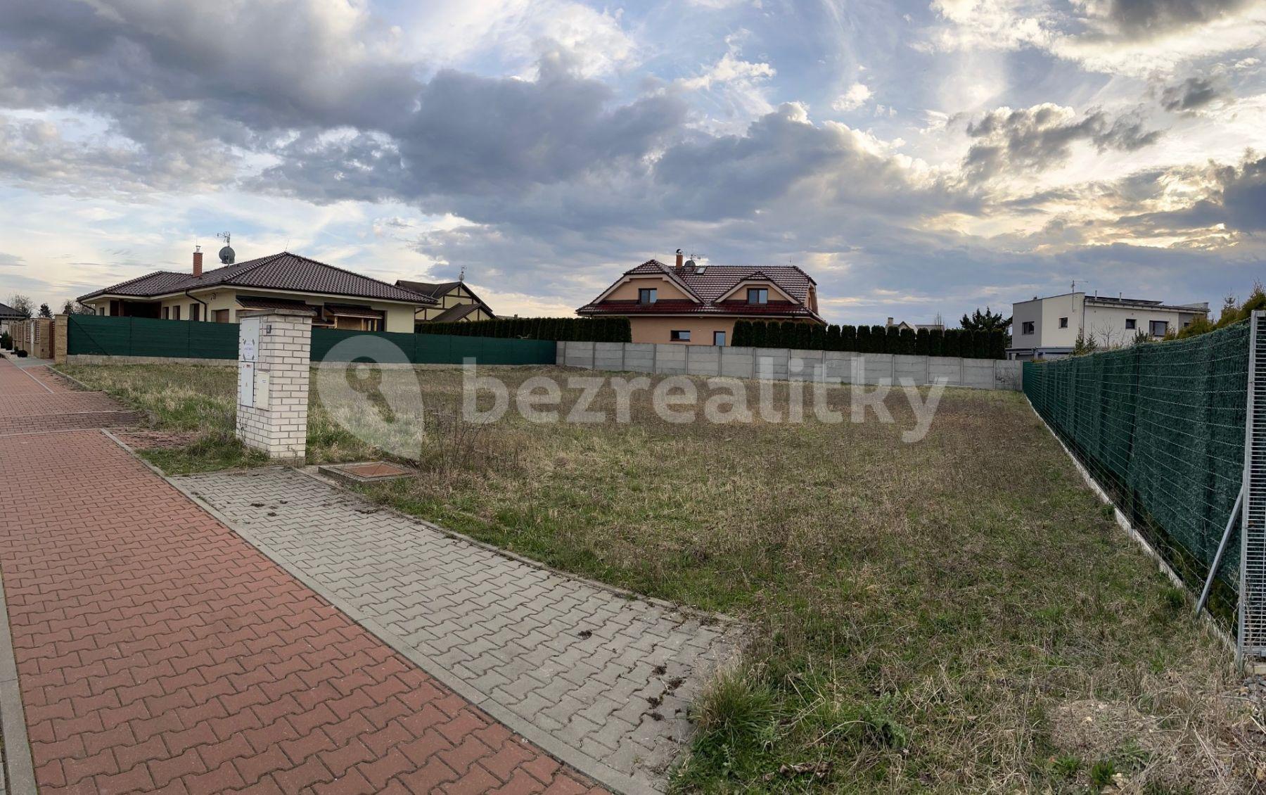 plot for sale, 932 m², Na svahu, Radonice, Středočeský Region