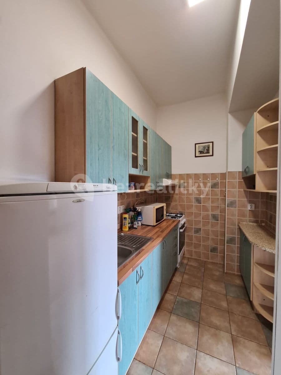 Studio flat to rent, 37 m², Ruská, Prague, Prague Studio flat to rent, 37 m², Ruská, Prague, Prague