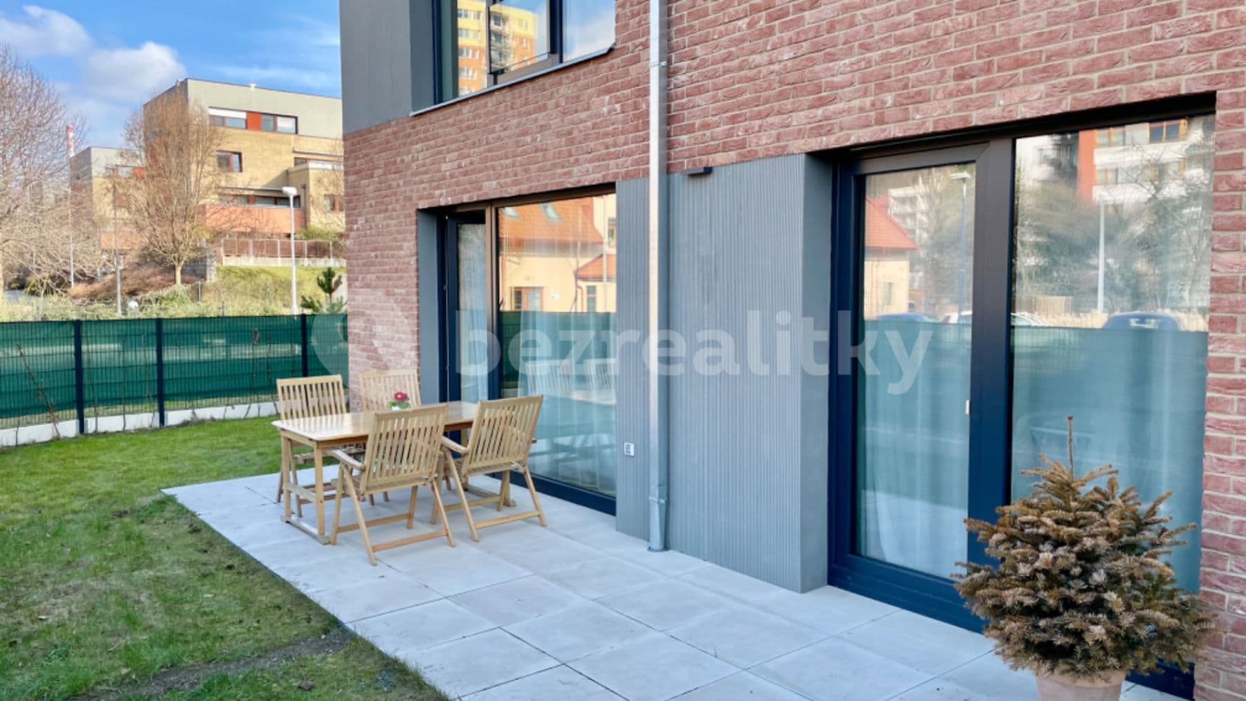 2 bedroom with open-plan kitchen flat to rent, 90 m², Michelská, Prague, Prague 2 bedroom with open-plan kitchen flat to rent, 90 m², Michelská, Prague, Prague