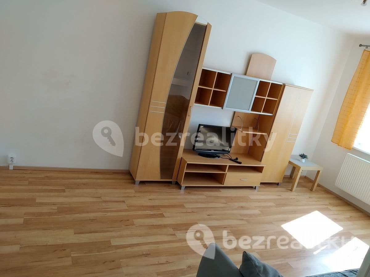 1 bedroom flat to rent, 38 m², Kosmonautů, Kladno, Středočeský Region 1 bedroom flat to rent, 38 m², Kosmonautů, Kladno, Středočeský Region