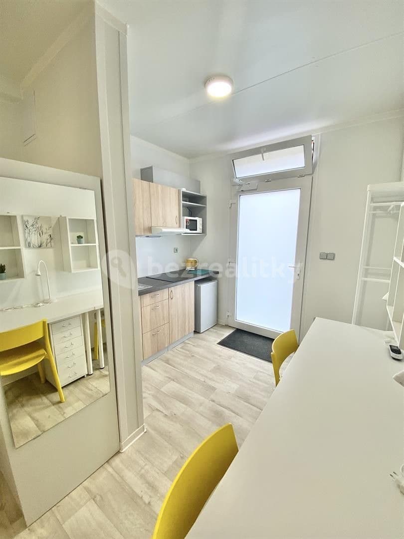 Studio flat to rent, 17 m², Hybešova, Brno, Jihomoravský Region Studio flat to rent, 17 m², Hybešova, Brno, Jihomoravský Region
