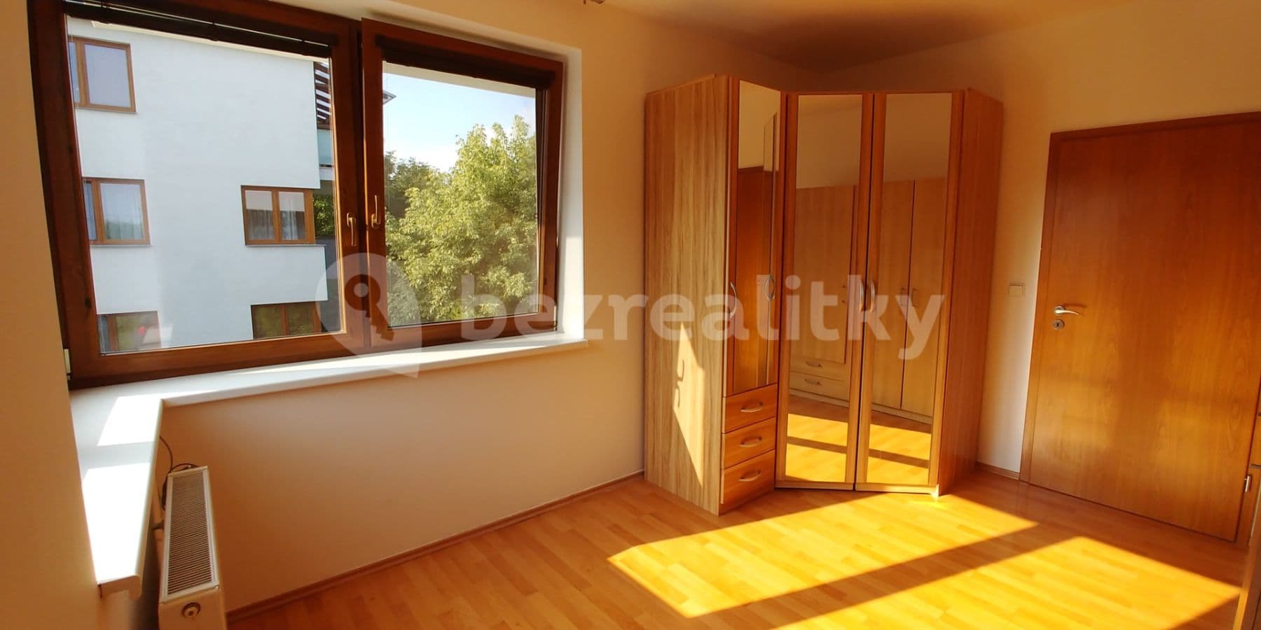 2 bedroom with open-plan kitchen flat to rent, 81 m², Habrová, Měšice, Středočeský Region