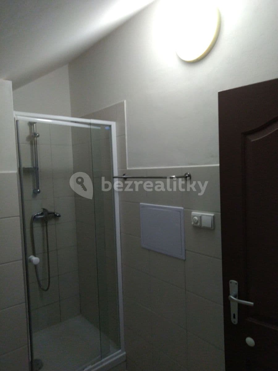 Studio flat to rent, 22 m², Litovická, Hostivice, Středočeský Region Studio flat to rent, 22 m², Litovická, Hostivice, Středočeský Region
