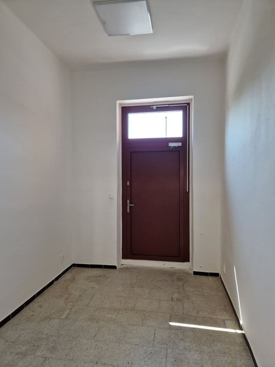 non-residential property to rent, 58 m², Slovenského národního povstání, Havířov, Moravskoslezský Region non-residential property to rent, 58 m², Slovenského národního povstání, Havířov, Moravskoslezský Region
