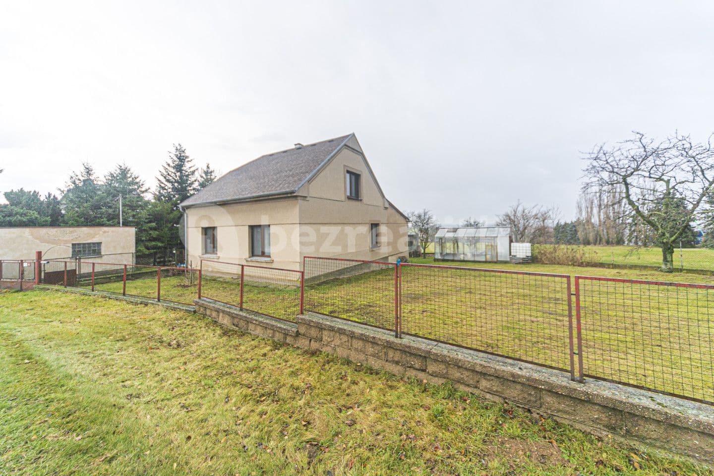 house for sale, 130 m², Červené Pečky, Středočeský Region