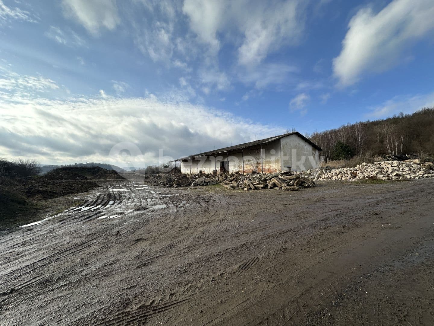 non-residential property for sale, 4,549 m², Linhartice, Pardubický Region
