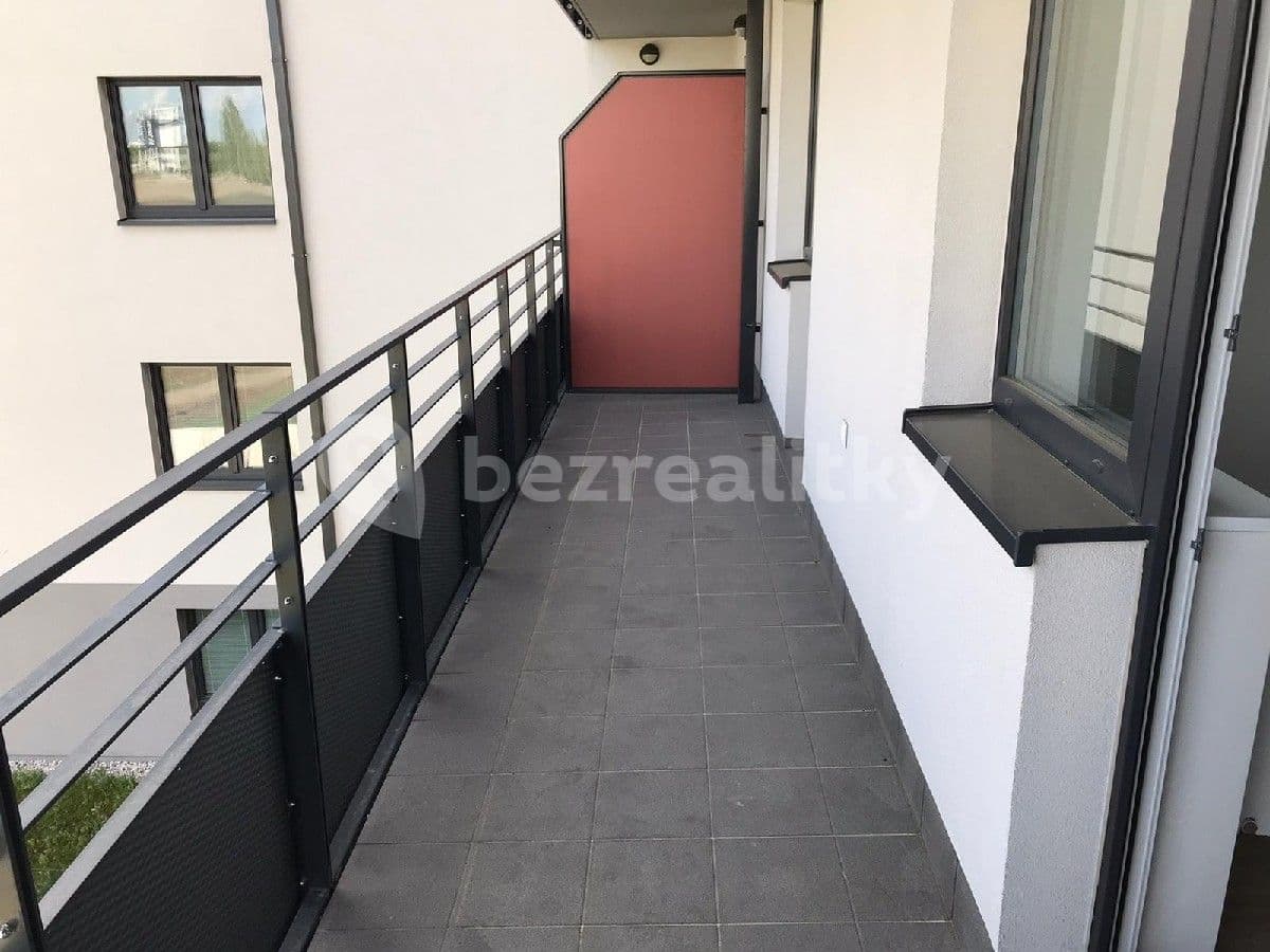 1 bedroom with open-plan kitchen flat to rent, 66 m², Miroslava Hajna, Prague, Prague 1 bedroom with open-plan kitchen flat to rent, 66 m², Miroslava Hajna, Prague, Prague