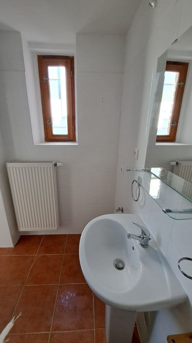 1 bedroom flat to rent, 38 m², Husitská, Prague, Prague 1 bedroom flat to rent, 38 m², Husitská, Prague, Prague