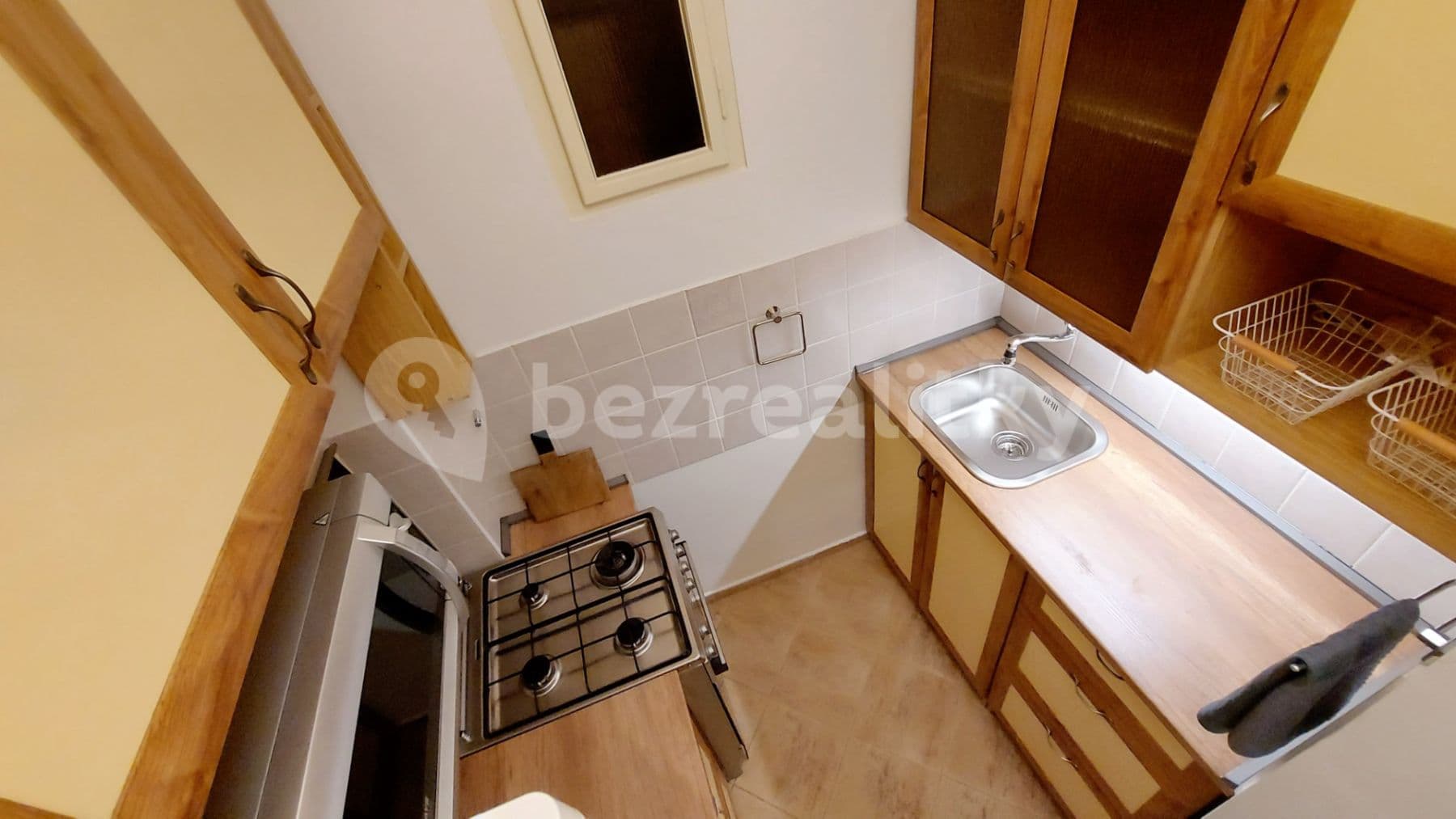 2 bedroom with open-plan kitchen flat to rent, 72 m², Táborská, Prague, Prague 2 bedroom with open-plan kitchen flat to rent, 72 m², Táborská, Prague, Prague