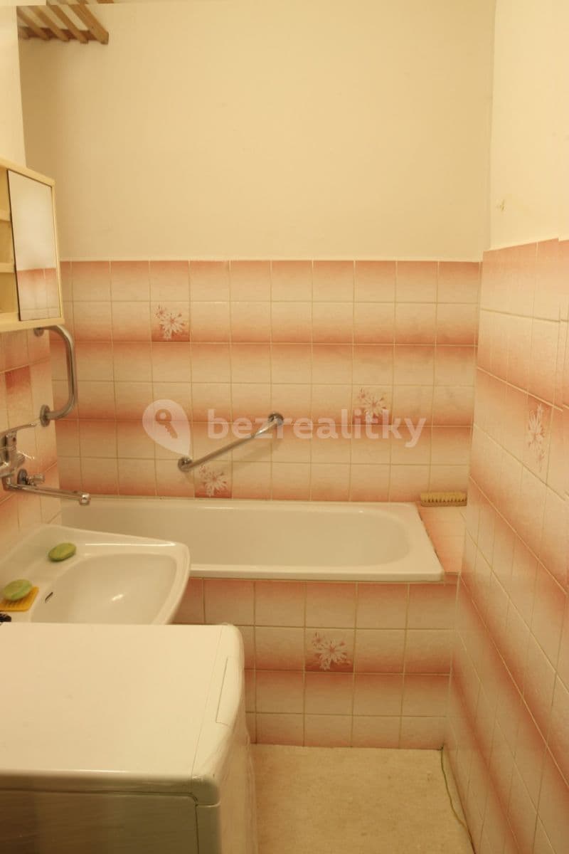 1 bedroom flat to rent, 39 m², Na Hřebenech Ⅱ, Prague, Prague 1 bedroom flat to rent, 39 m², Na Hřebenech Ⅱ, Prague, Prague