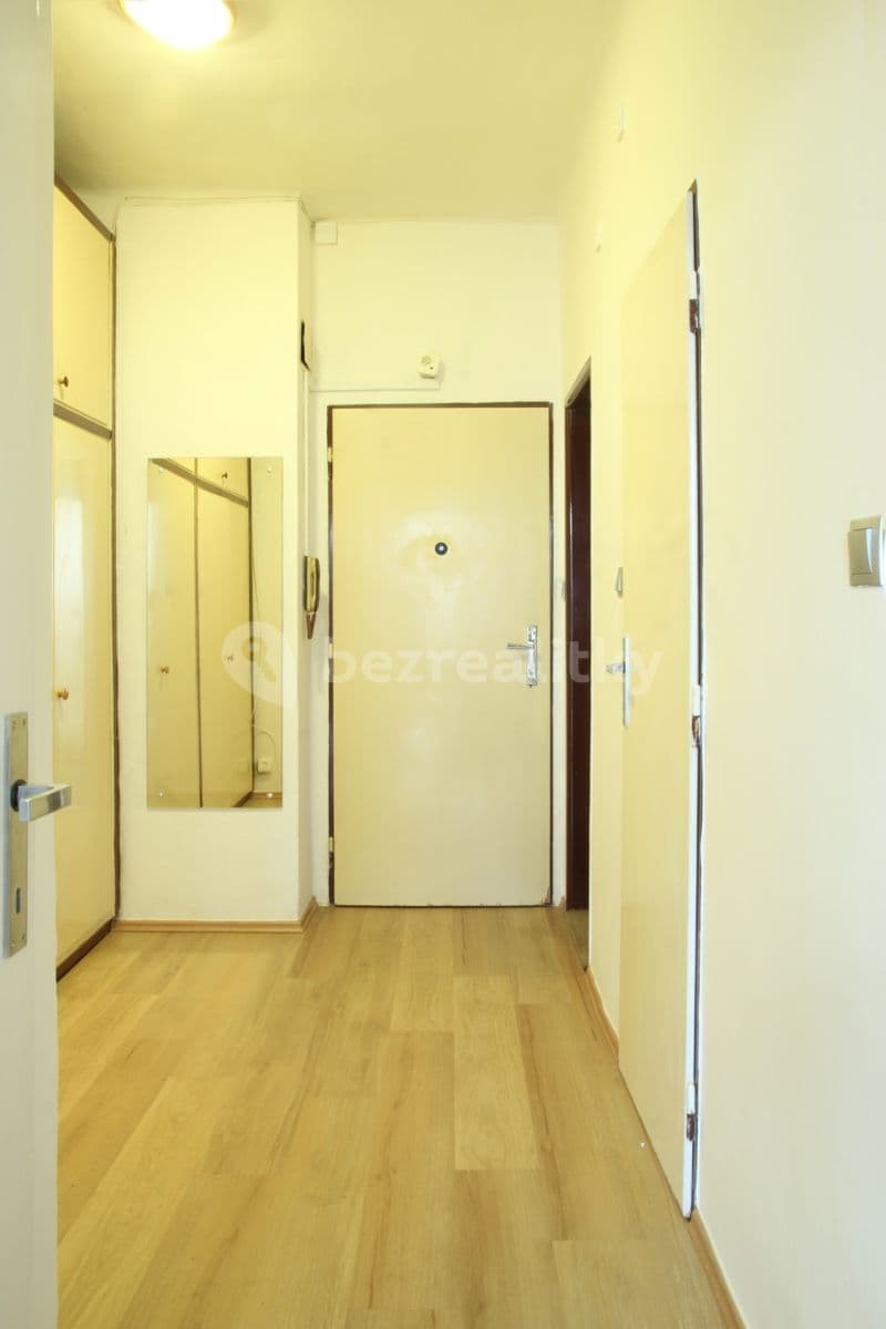 1 bedroom flat to rent, 39 m², Na Hřebenech Ⅱ, Prague, Prague 1 bedroom flat to rent, 39 m², Na Hřebenech Ⅱ, Prague, Prague