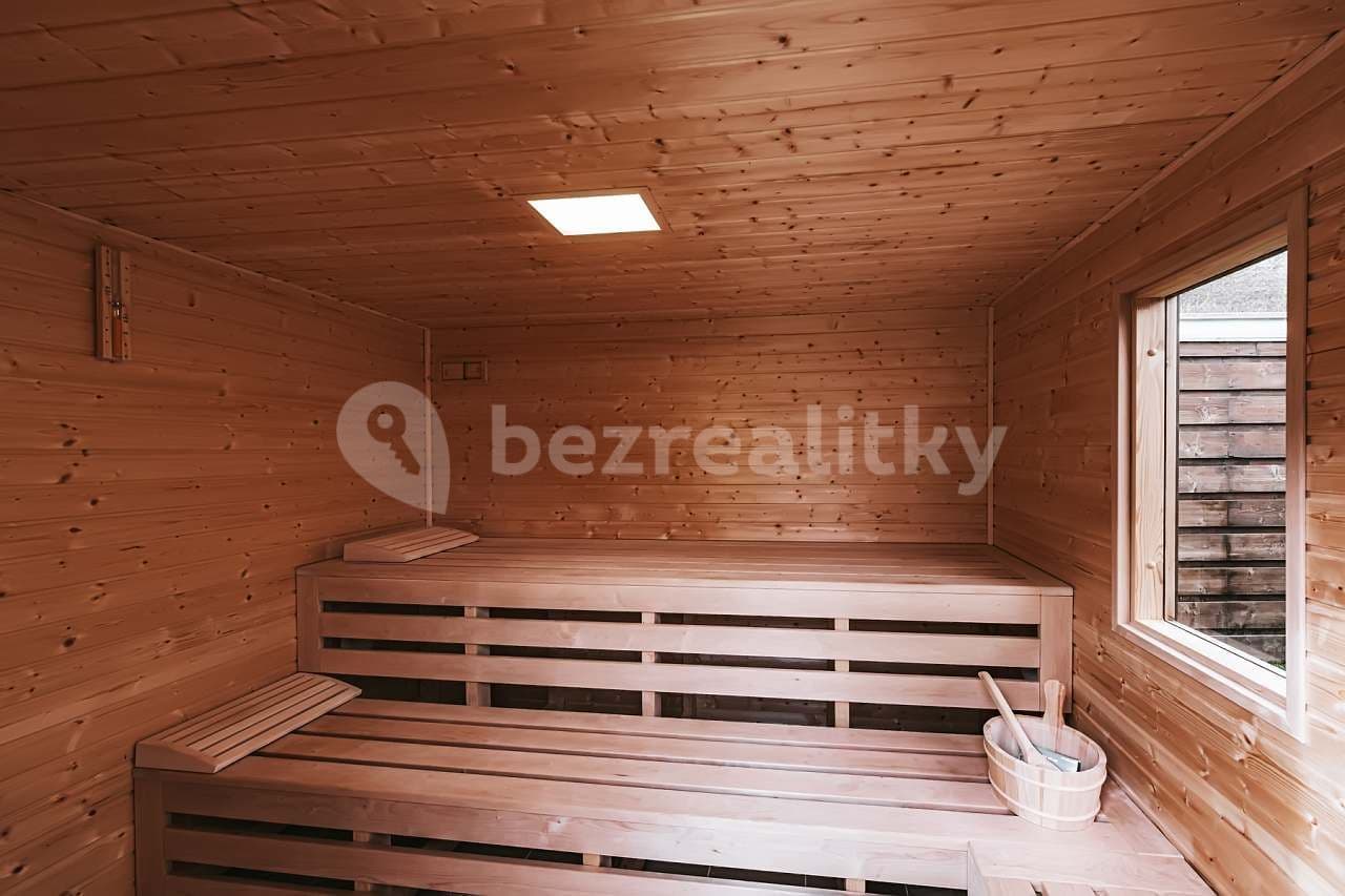 recreational property to rent, 0 m², Stará Paka, Královéhradecký Region