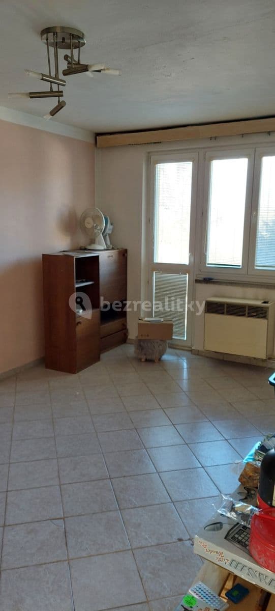 3 bedroom flat for sale, 72 m², Tyršova, Pohořelice, Jihomoravský Region