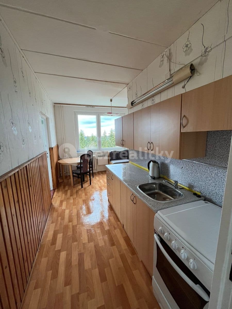 4 bedroom flat for sale, 87 m², Rovná, Karlovarský Region