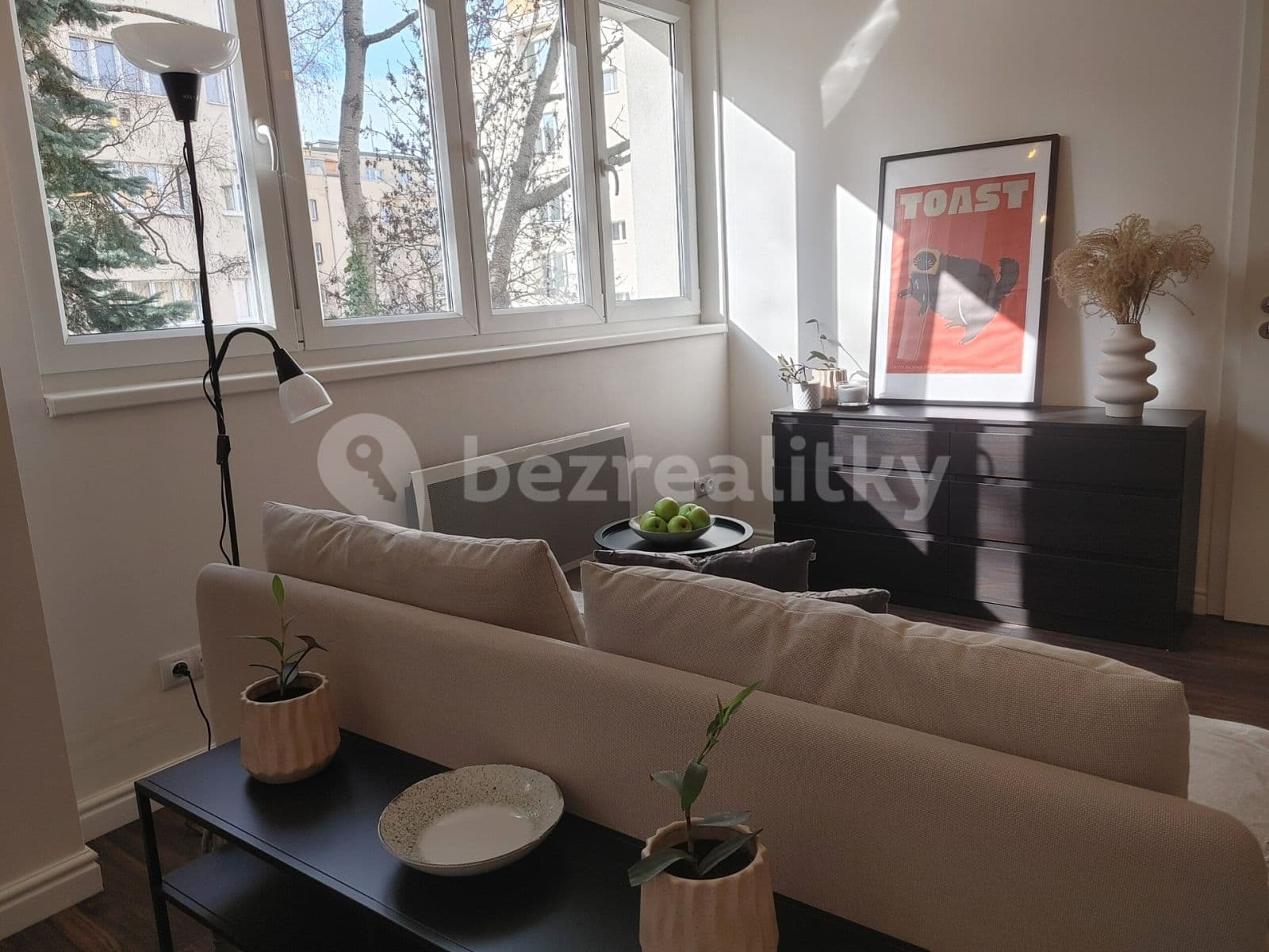 1 bedroom with open-plan kitchen flat to rent, 41 m², Svojsíkova, Prague, Prague 1 bedroom with open-plan kitchen flat to rent, 41 m², Svojsíkova, Prague, Prague
