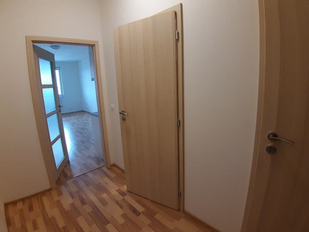 Studio flat to rent, 33 m², Freyova, Prague, Prague Studio flat to rent, 33 m², Freyova, Prague, Prague