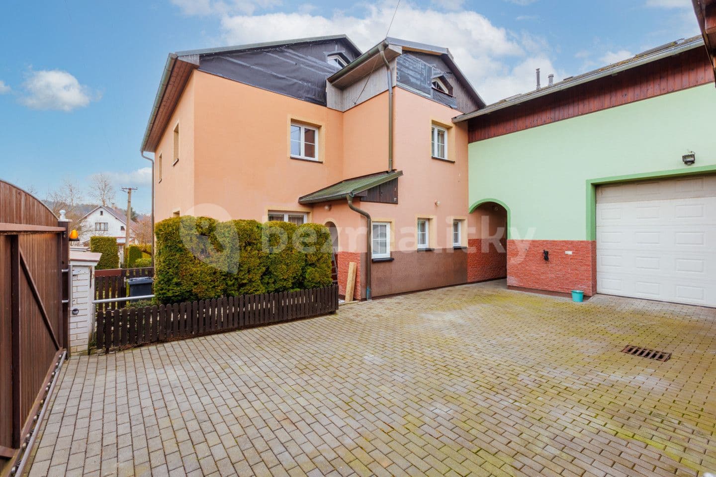 house for sale, 248 m², Jiráskova, Nová Role, Karlovarský Region