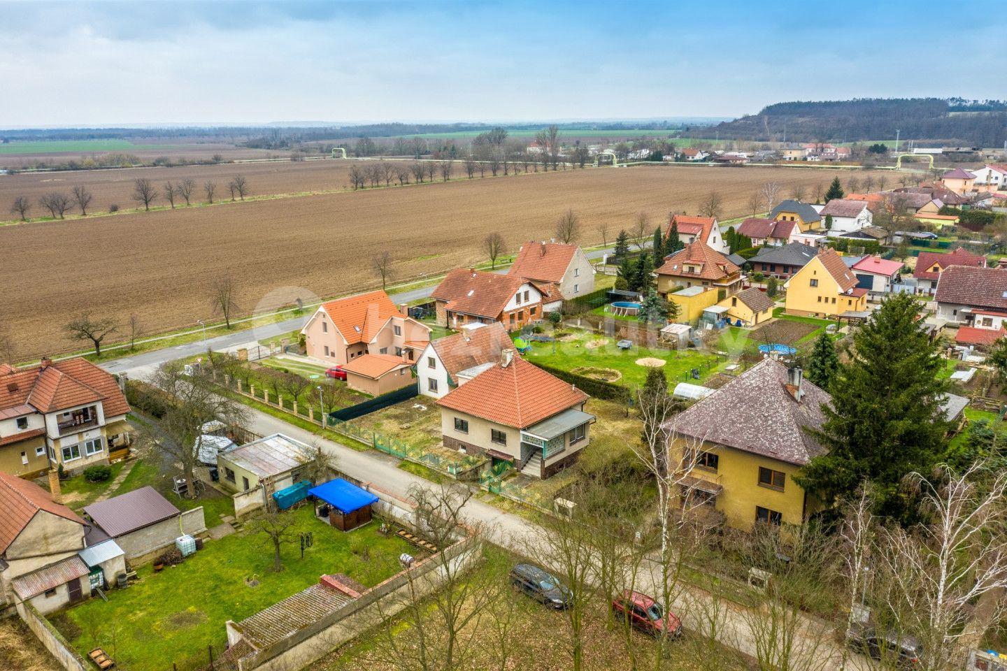 house for sale, 150 m², Komenského, Dolní Beřkovice, Středočeský Region