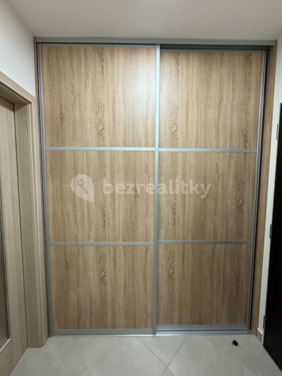 Studio flat to rent, 30 m², Šternovská, Prague, Prague Studio flat to rent, 30 m², Šternovská, Prague, Prague