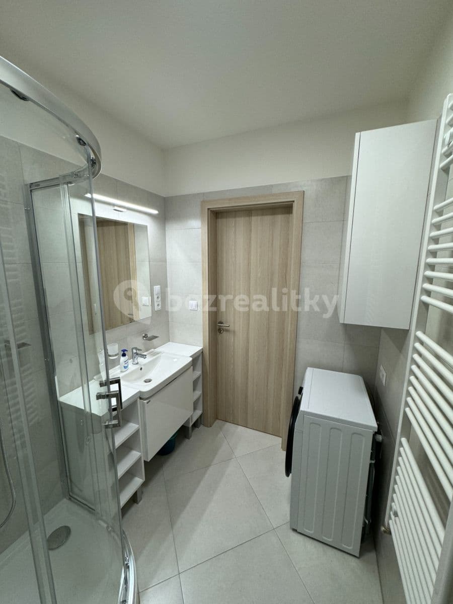 Studio flat to rent, 30 m², Šternovská, Prague, Prague Studio flat to rent, 30 m², Šternovská, Prague, Prague